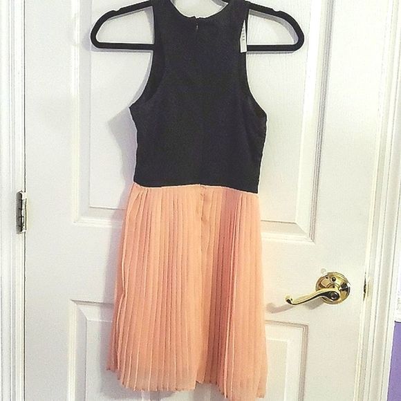 Socialite Black Laced Top Accordion Chiffon Chic Party Wedding Mini Dress XS - Picture 2 of 11